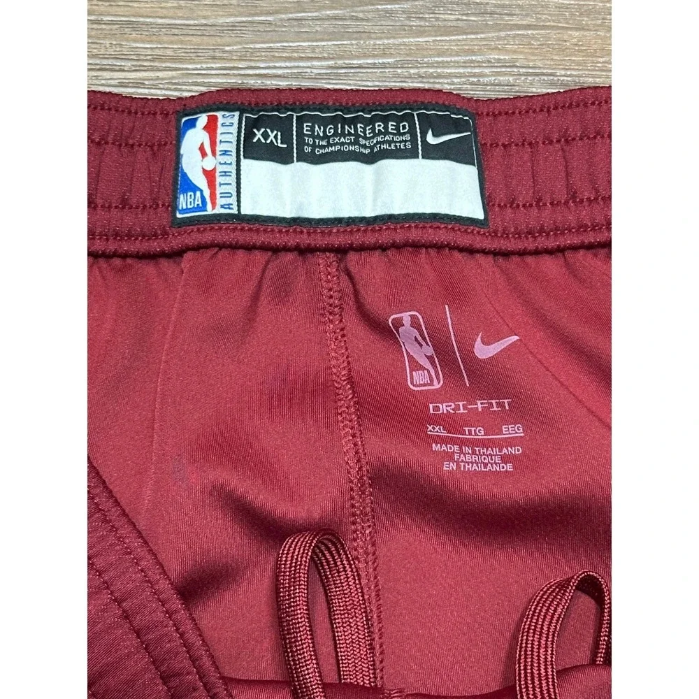 Nike Cleveland Cavaliers NBA Player Issued Warm Up Maroon Tearaway Pants Sz 2XL